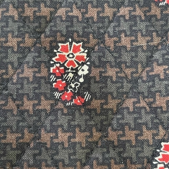 Vera Bradley Brown & Red Zip Around Wallet - Picture 5 of 5